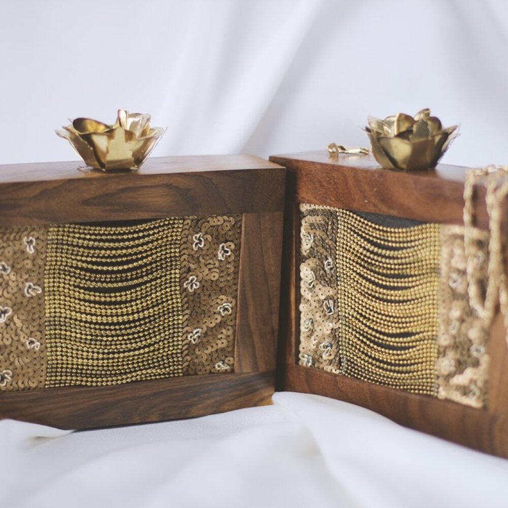 Honeydew Handmade Wooden Clutch Description: